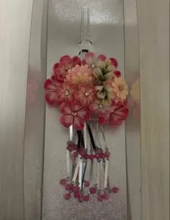 【美品】髪飾り つまみ細工 房付き ピンク 箱あり 花 卒業式 振袖