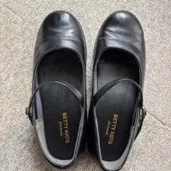 BETTY KIDS フォーマルシューズ 24センチ