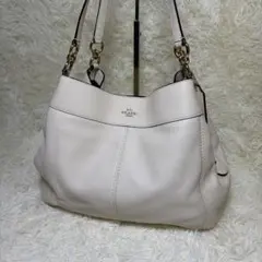 美品】COACH イーディー スカラップ ショルダーバッグ ピンク - メルカリ