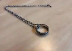 シルバーリング型ペンダントネックレス