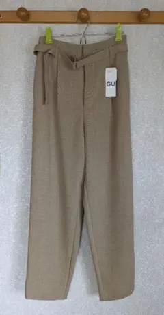 GU ベルト付 レディース パンツ S ベージュ《新品》