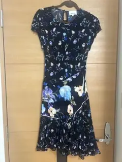 【お値下げ】3.1 Phillip Lim シルクワンピース 花柄 サイズ2のサムネイル
