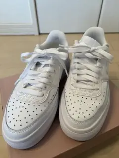 Nike コートビジョンアルタ ホワイト厚底　24cm