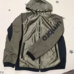 umbro アンブロ パーカー　カーキ Sのサムネイル