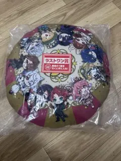 カラフルピーチ　一番くじ　ラストワン賞　クッション