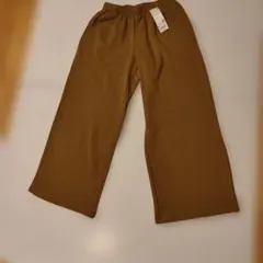 【新品】UNIQLO スウェットワイドパンツ　サイズM 33khaki