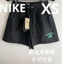 新品未着用　レディースS　NIKEショートパンツ
