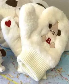 リルリンリン　ミトン　2024 ディズニー　クリスマス　手袋