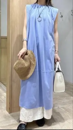 新品未使用　VIS ブルーノースリーブロングワンピース