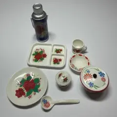 リーメント　アジアン雑貨店【⑤キッチュな花柄食器】のサムネイル