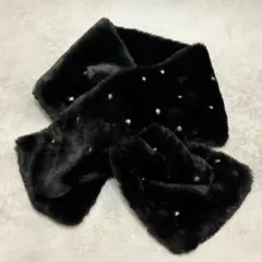 黒のファー マフラー パール付き