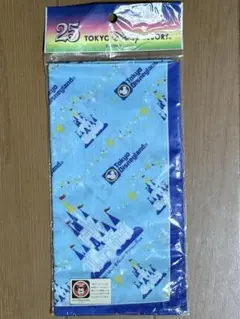 【レア商品】東京ディズニーランド 25周年　復刻版ハンカチのサムネイル