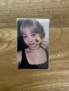 ルセラフィム ウンチェ EASY weverse トレカ