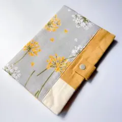 No.714☆mim様専用ページ☆お薬手帳ケース☆大きなポケット付き☆2点