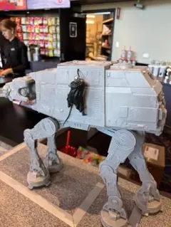 新品】 スターウォーズ AT-AT ポップコーンボックス 公開記念特別 限定