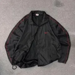 90s NIKE ナイロンジャケット　y2k ブラック　ドローコード付き
