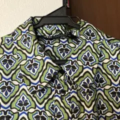 試着のみ ZARA 幾何学模様 長袖シャツ