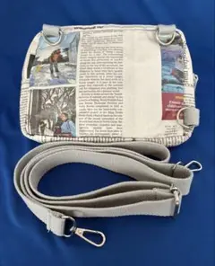 新品未使用　新聞紙風ポシェット