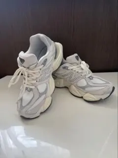 New Balance 9060 ホワイト スニーカーのサムネイル