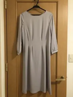 【大幅値下げ！】【新品未使用】OFUON ライトグレーワンピース