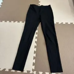 GU ジーユー　黒パンツ　XS