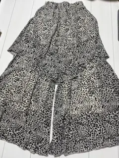 GYDA フレアパンツのサムネイル