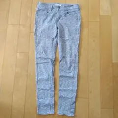 アースミュージック&エコロジー リバティ柄 スキニー M