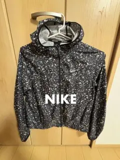 ナイキ　NIKE Shield ランニングウェア　ウィンドブレーカー L