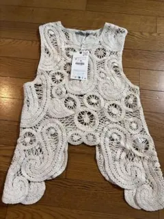 ZARA ザラ　新品タグ付き　アイボリー レース編み ベスト M 定価5300円