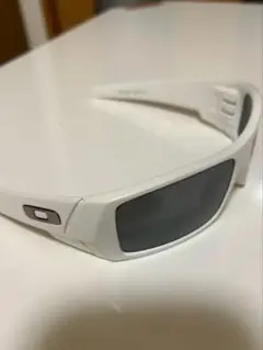 オークリー　Gascan ホワイト スポーツサングラス グレー レンズ