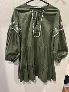 【ZARA 】刺繍チュニック　Lサイズ