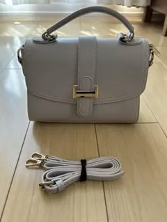 GRLショルダーバッグ ライトグレー