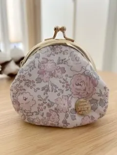 Item thumbnail for item 20b89a6f-c43c-4cea-9703-f2d56801e70a