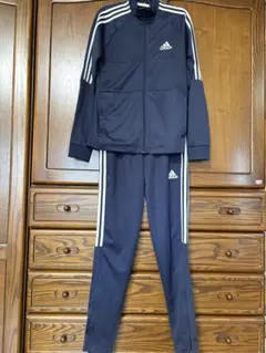 adidas ネイビー ジャージ 3本ライン