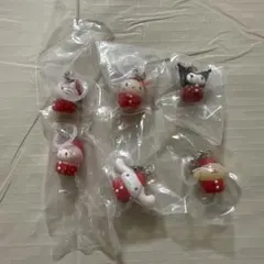 サンリオ　ガチャ　めじるしアクセサリー　いちご　ハローキティ　シナモロール