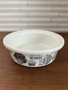 Item thumbnail for item 714599cf-a45d-45a4-9a77-3651d984b686