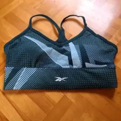 Reebok ダークグリーン スポーツブラ