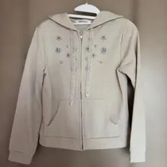 【新品未着用】MISCH MASCH ビジュージップアップパーカー ベージュのサムネイル