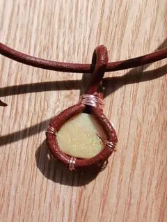 合成オパール 本革ネックレス ロング72cm ハンドメイド