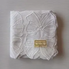 【未使用・シール付き】NINA RICCI リボン刺繍 ハンカチ