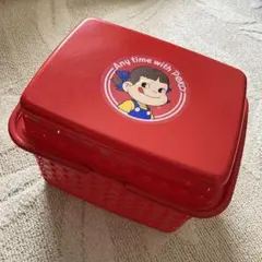 【非売品】不二家 ペコちゃん 蓋付きバスケット 収納ケースのサムネイル