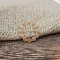 北欧風 サークル ブローチ ピンクゴールド マット リース型 卒業式 入学式 金