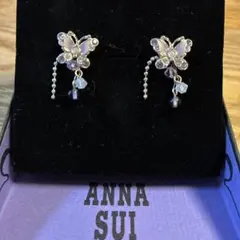 美品　ANNA SUI 蝶モチーフピアス