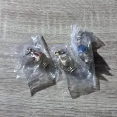 まどマギ 缶バッジ ペンキ遊びver. 巴マミ 美樹さやか 佐倉杏子 - メルカリ