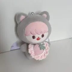 15cmぬい服】にじまるっと いちご帽子 - メルカリ
