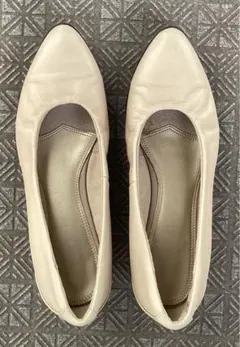 フィットフィットのパンプス