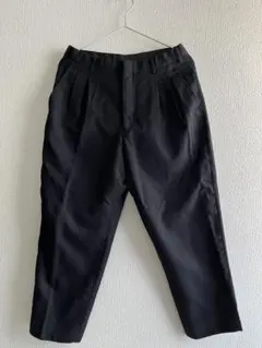ブラック スラックス プリーツ入り