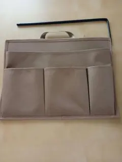 ☆美品☆キングジム 収納 ハングオーガナイザー バッグインバッグ ヨコ ベージュのサムネイル