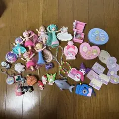 送料込み☆キャラクターグッズ まとめ売り　即購入OK 女の子向けのサムネイル