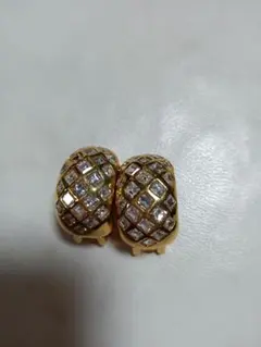 Item thumbnail for item b701c17d-9db5-42d4-bdfe-4c321d5d6661